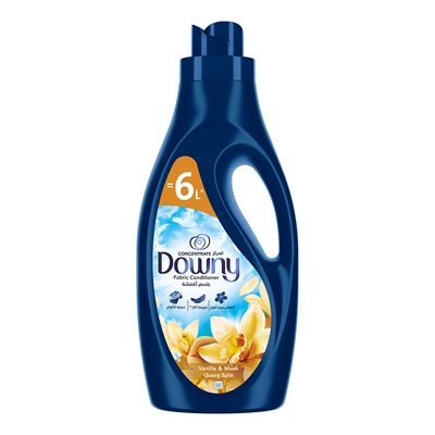 Downy Fabric Conditioner Concentrated Vanilla & Musk Scent 2 L