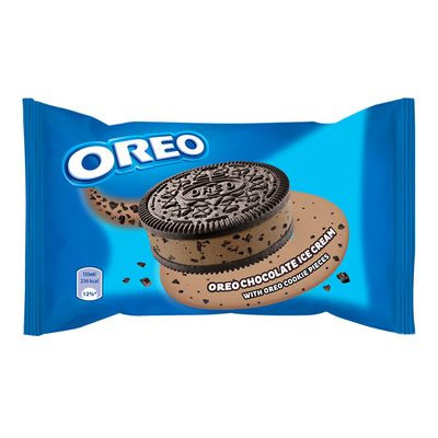 Oreo Ice Cream Sandwich With Biscuit Pieces Chocolate Flavor 135 ML